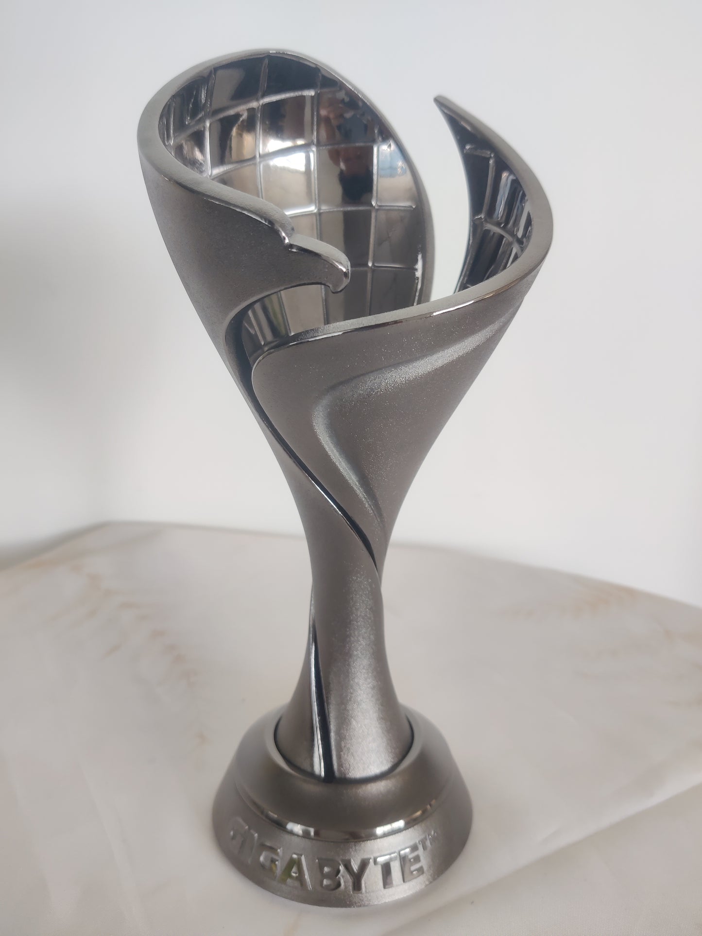 FMVP Trophy, Gaming Trophy, Esports Tournament Trophy, Trophy Factory, Trophy Manufacturer, Trophy Producer, Trophy Wholesale Manufacturer, High-End Trophy, Metal Trophy, Custom Trophy, Trophy Design