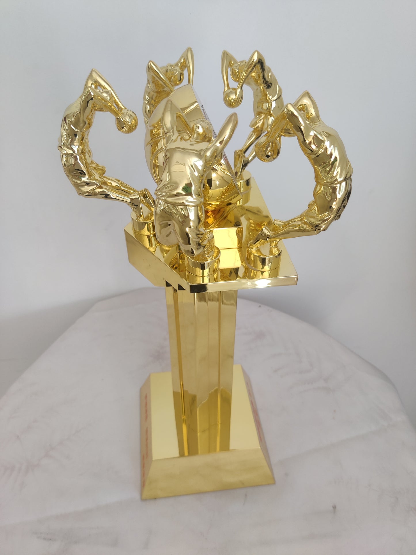 Custom basketball trophies, basketball association trophies, international sports event trophies, trophy factory, trophy manufacturer, trophy wholesale factory, trophy customization, trophy ordering, trophy purchasing, trophy maker.