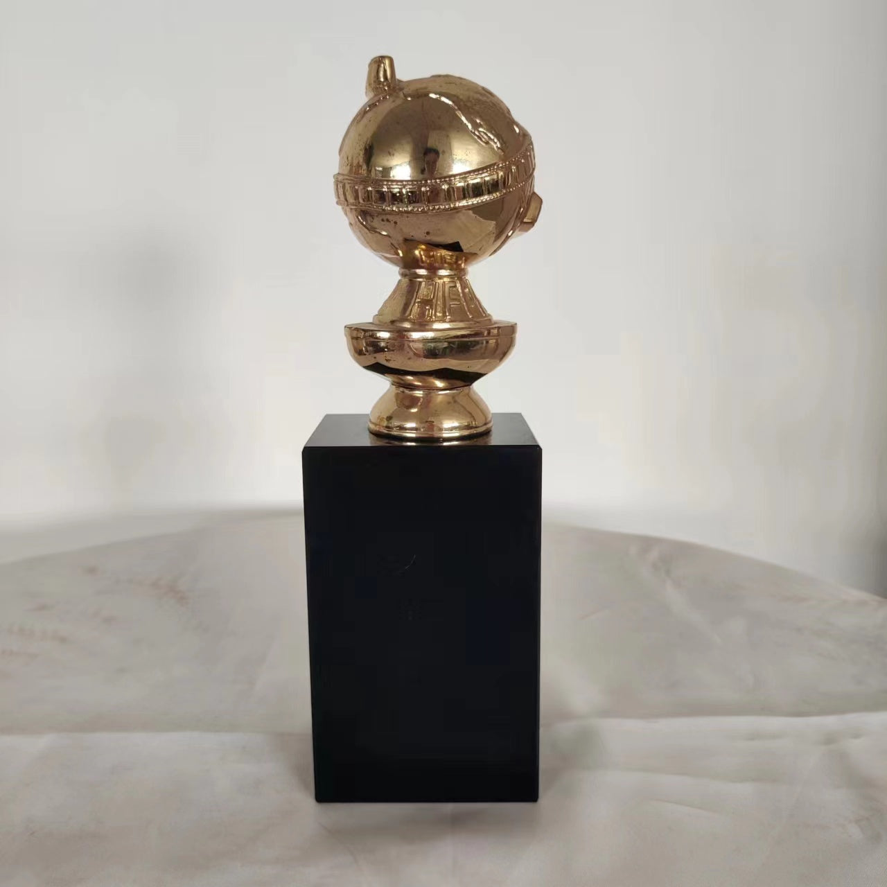 Golden Globe Award, International Sports Trophy, World Cup Trophy Factory, Trophy Manufacturer, Trophy Producer, Trophy Wholesale, Custom Metal Trophy, Trophy, Trophy Customization, Trophy Ordering, Annual Ceremony Trophy, Annual Meeting Trophy