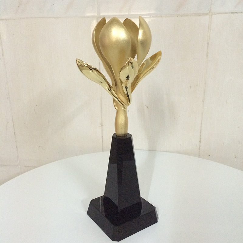 Trophy factory, trophy manufacturer, trophies, trophy customization, trophy ordering, custom metal trophies, trophy makers, alloy trophies, variegated trophies, high-end trophies