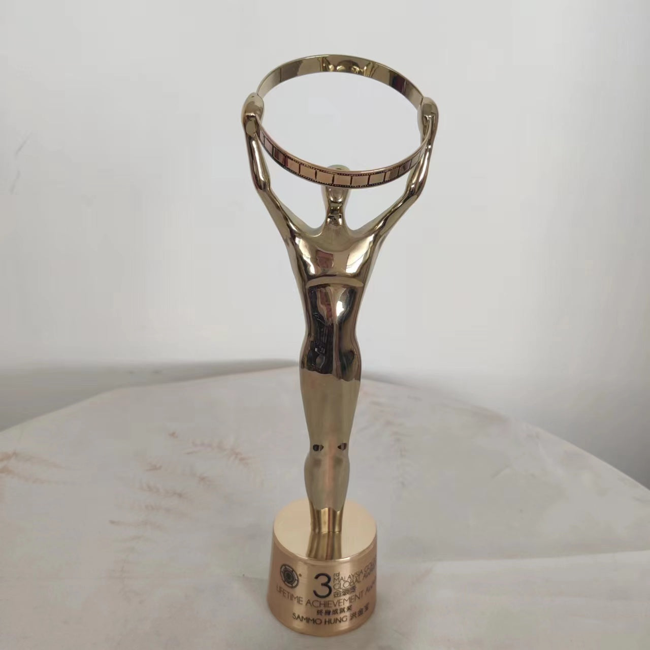 Trophy factory, trophy manufacturer, trophies, trophy customization, trophy ordering, custom metal trophies, trophy maker, alloy trophies, metal trophies, high-end trophies, movie trophies, TikTok trophies