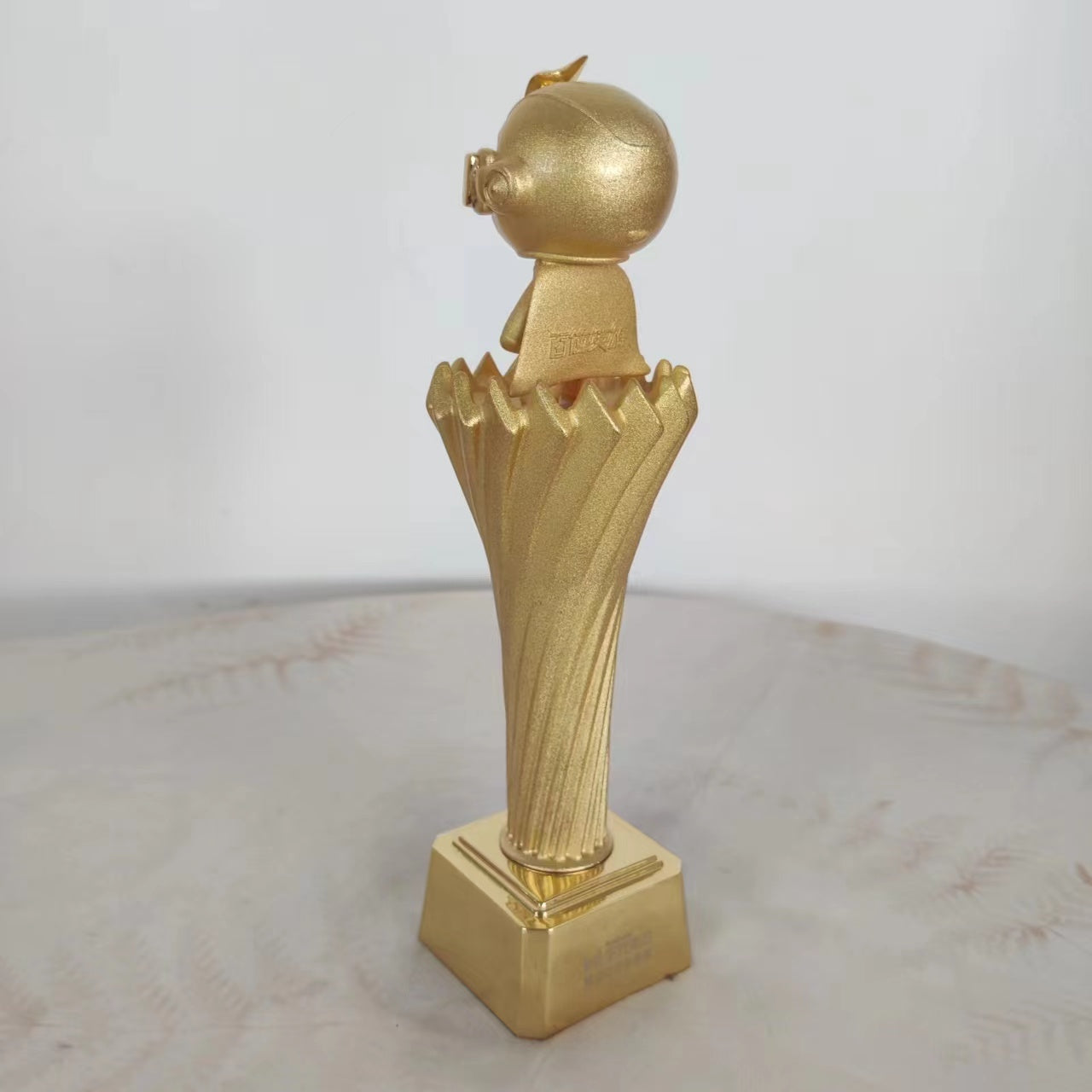 Trophy factory, trophy manufacturer, trophies, trophy customization, trophy ordering, custom metal trophies, trophy makers, alloy trophies, metal trophies, high-end trophies, electroplated trophies, ByteDance trophies, Douyin trophies