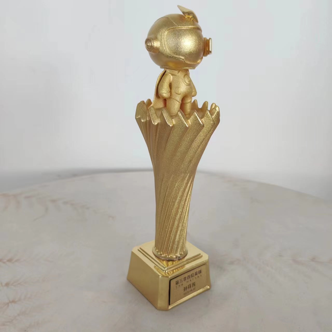 Trophy factory, trophy manufacturer, trophies, trophy customization, trophy ordering, custom metal trophies, trophy makers, alloy trophies, metal trophies, high-end trophies, electroplated trophies, ByteDance trophies, Douyin trophies