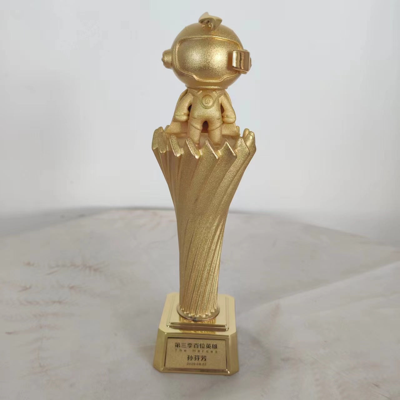 Trophy factory, trophy manufacturer, trophies, trophy customization, trophy ordering, custom metal trophies, trophy makers, alloy trophies, metal trophies, high-end trophies, electroplated trophies, ByteDance trophies, Douyin trophies