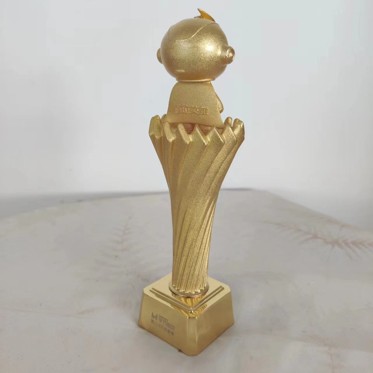 Trophy factory, trophy manufacturer, trophies, trophy customization, trophy ordering, custom metal trophies, trophy makers, alloy trophies, metal trophies, high-end trophies, electroplated trophies, ByteDance trophies, Douyin trophies