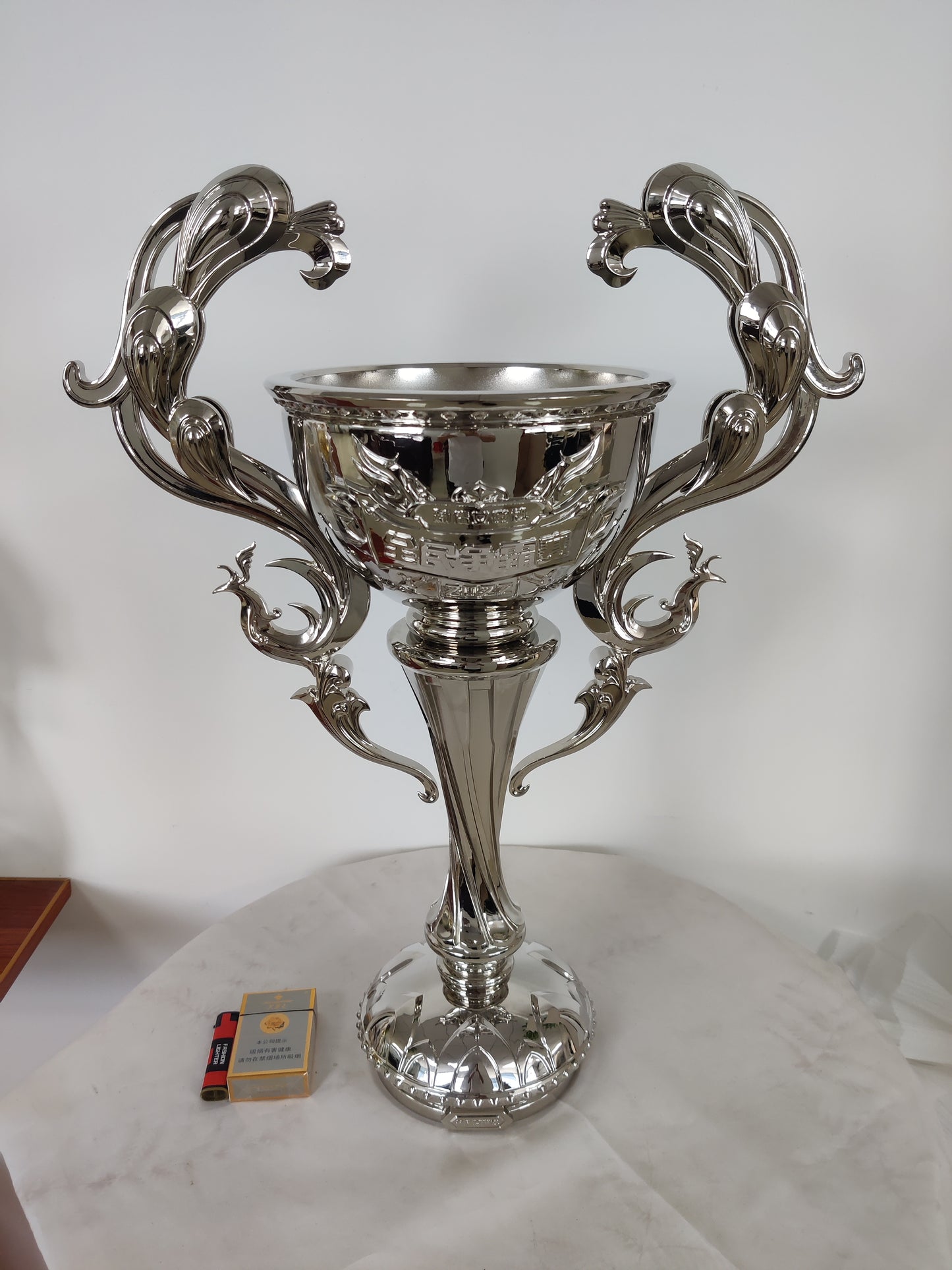 Competition trophies, tournament trophies, gaming trophies, esports trophies, trophy factories, trophy manufacturers, custom trophies, trophy manufacturers, trophy wholesalers, metal trophies.