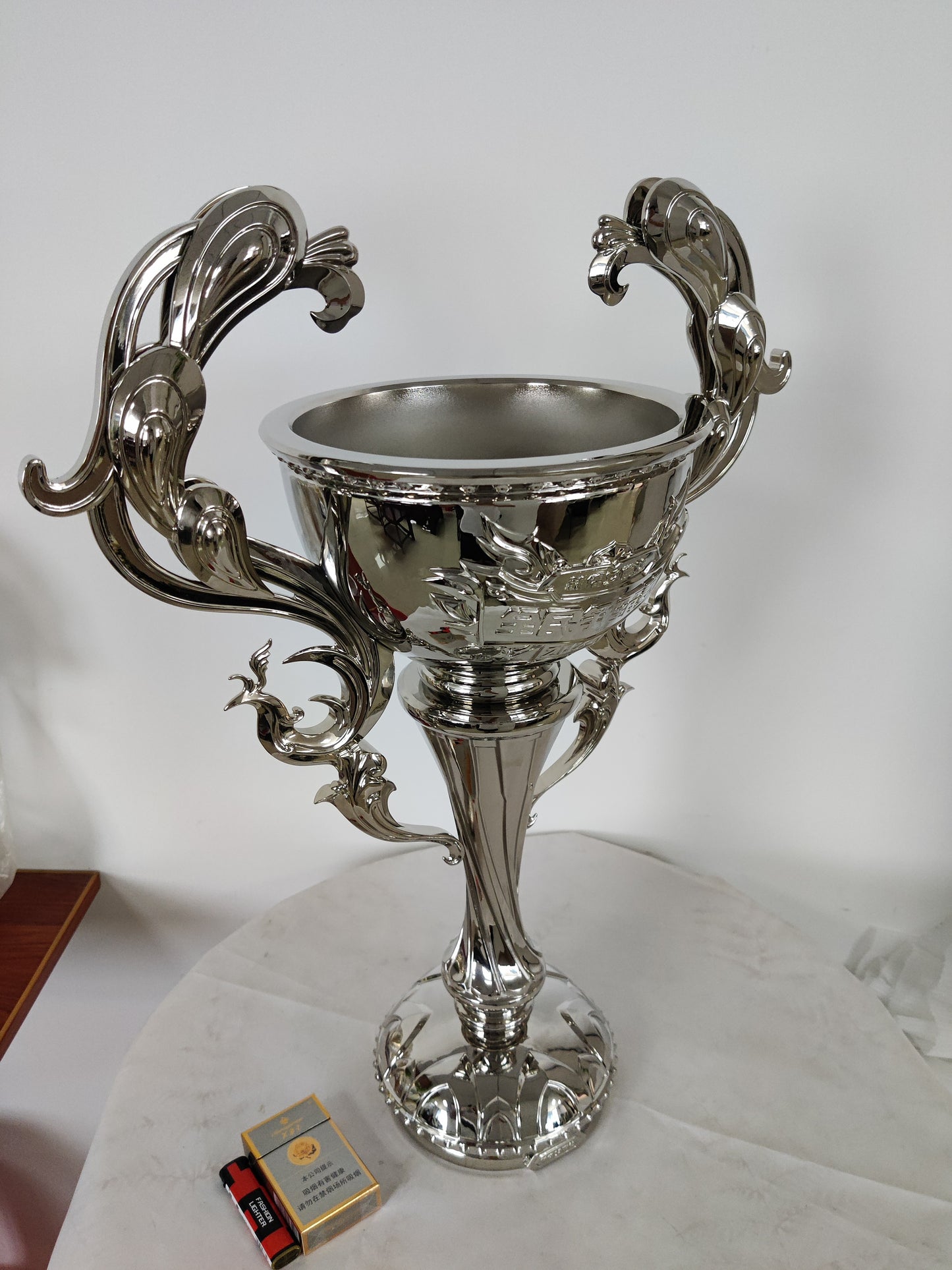 Competition trophies, tournament trophies, gaming trophies, esports trophies, trophy factories, trophy manufacturers, custom trophies, trophy manufacturers, trophy wholesalers, metal trophies.